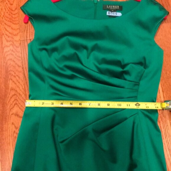 Emerald Green Dress - Picture 6 of 8